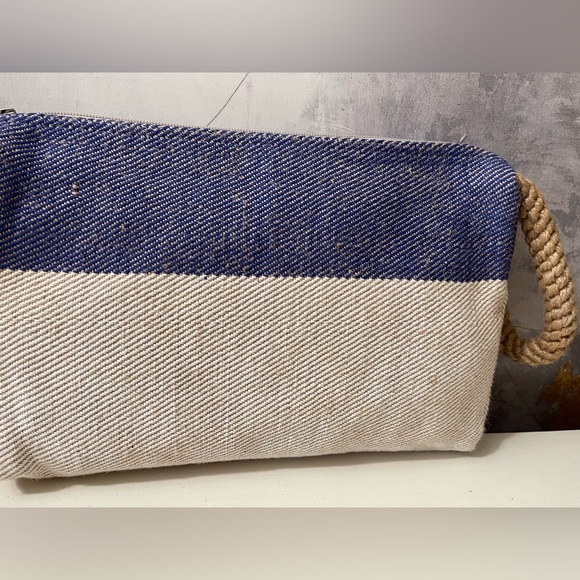 Korissa  BLOCK-A-CLUTCH blue jute clutch - Picture 4 of 7